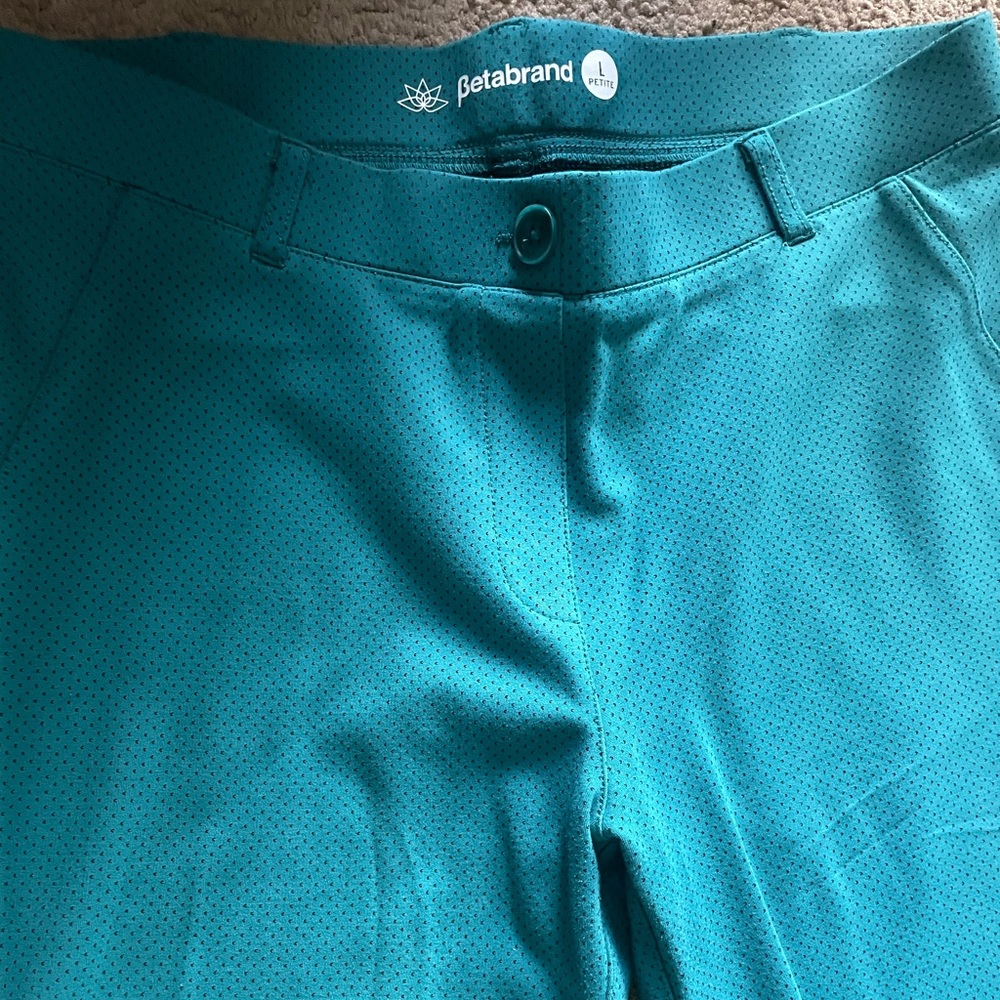 Bright and bold Betabrand pants.